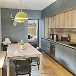 Magnifique Au Centre De
