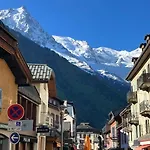 Magnifique Au Centre De