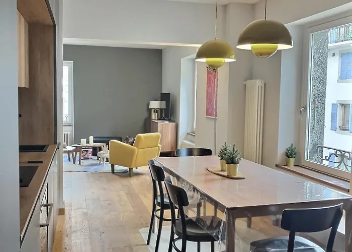 Magnifique Au Centre De