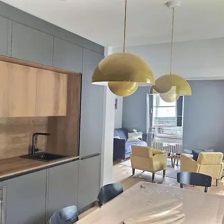 Magnifique Au Centre De